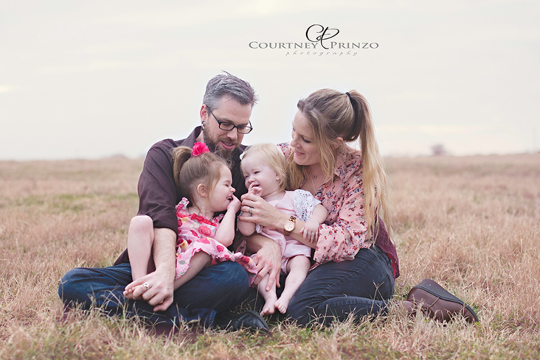 round-rock-family-photographer-newborn-baby