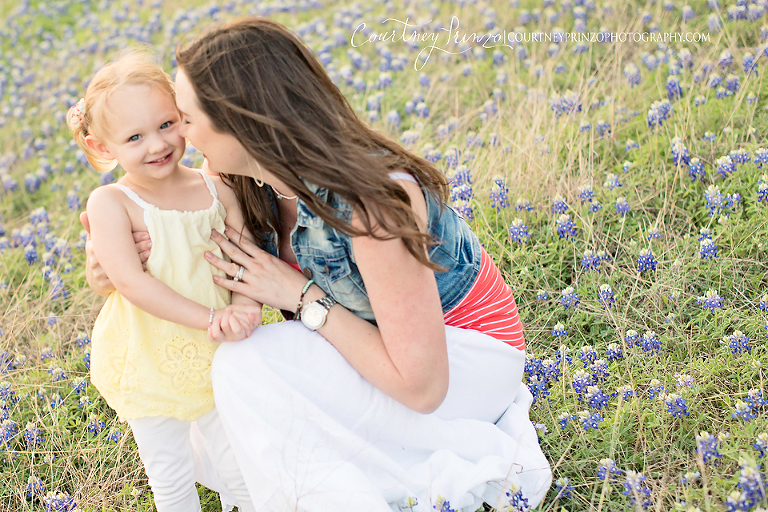 round-rock-family-photographer-maternity-newborn