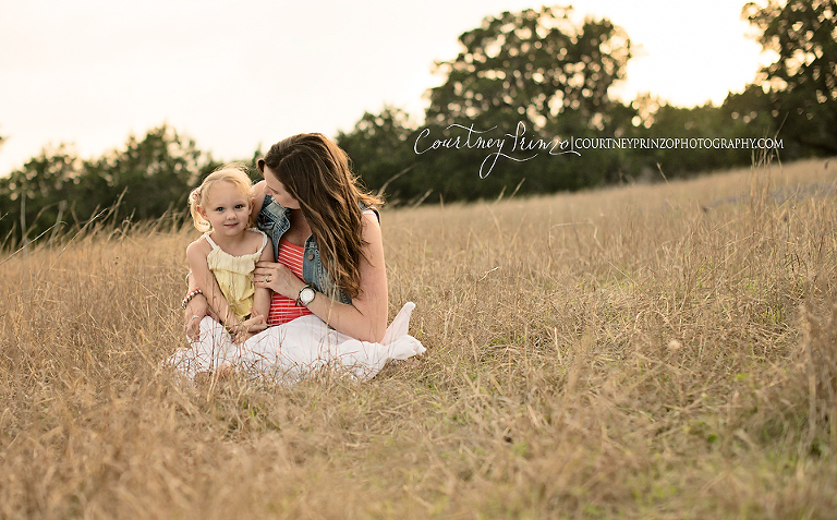 round-rock-family-photographer-maternity-newborn