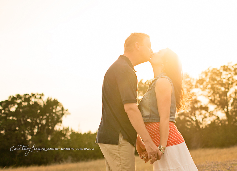 round-rock-family-photographer-maternity-newborn