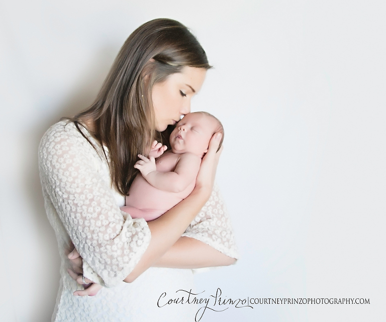 austin-newborn-photographer-family-maternity