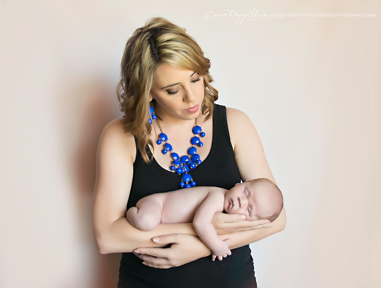 austin-newborn-photographer-family-maternity
