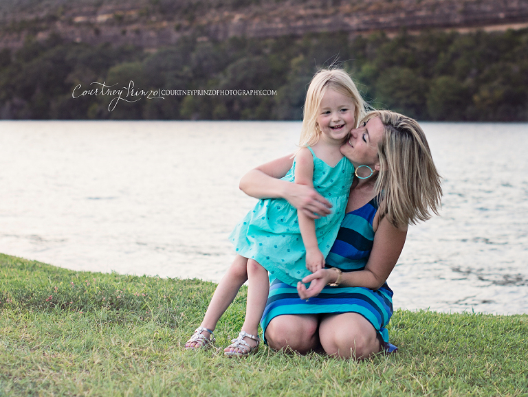 austin-family-photographer-maternity-children