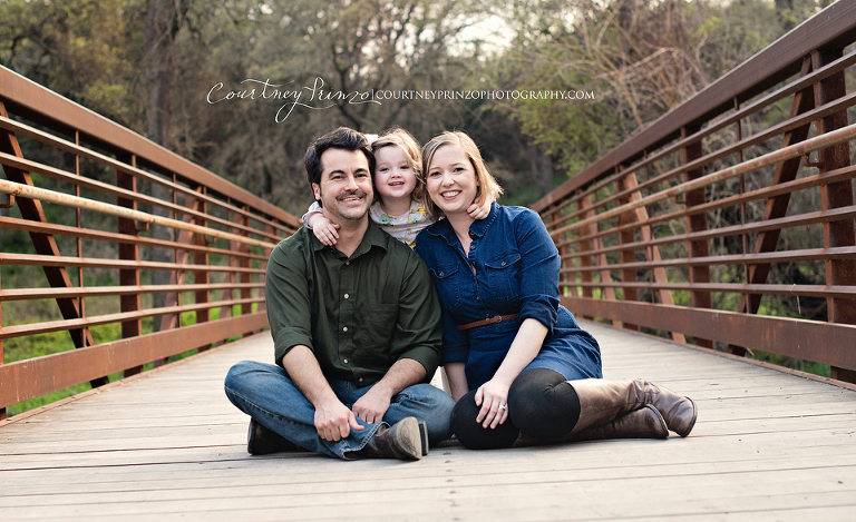 round-rock-family-photographer-maternity-children