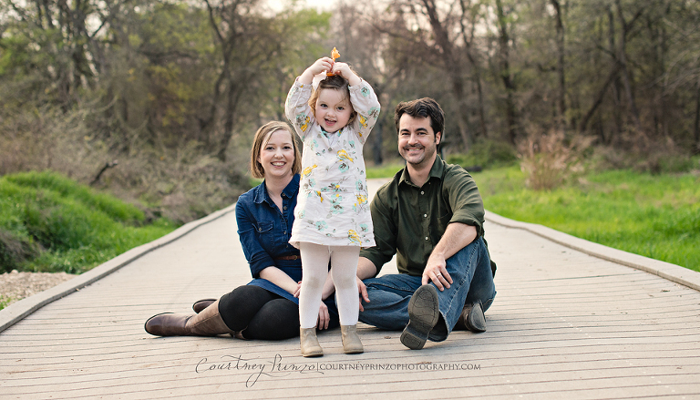 round-rock-family-photographer-maternity-children