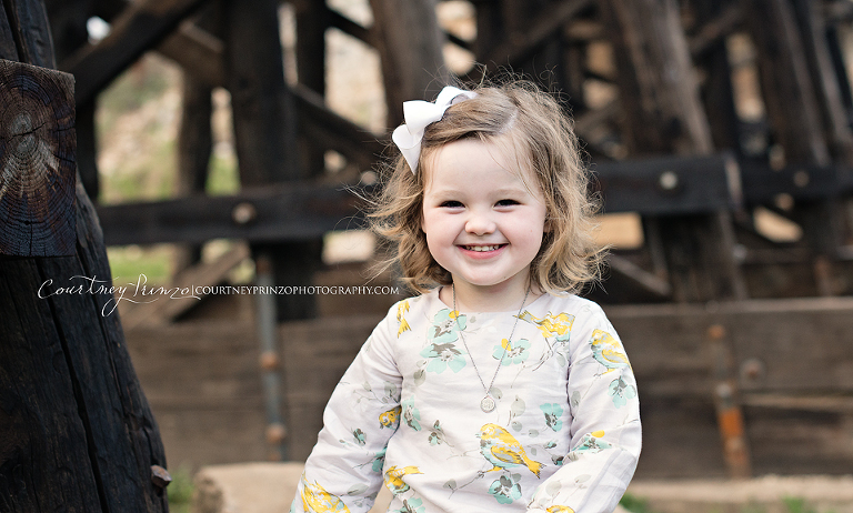 round-rock-family-photographer-maternity-children