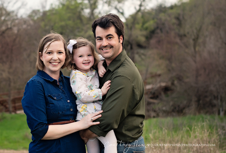 round-rock-family-photographer-maternity-children