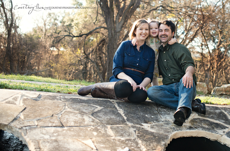 round-rock-family-photographer-maternity-children