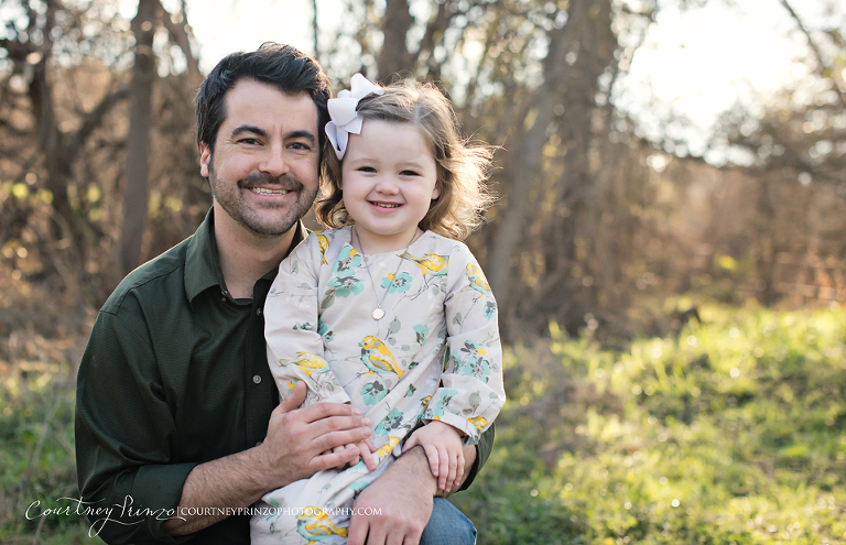 round-rock-family-photographer-maternity-children