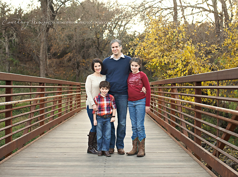 cedar-park-fall-family-photos-children-teens-senior
