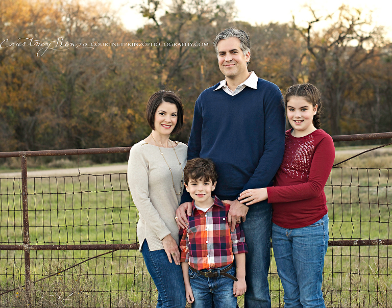 cedar-park-fall-family-photos-children-teens-senior