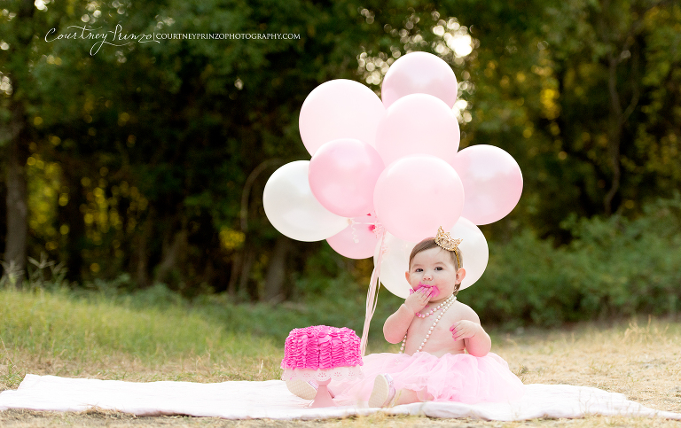 austin-baby-photographer-family-children-emerson-turns-one