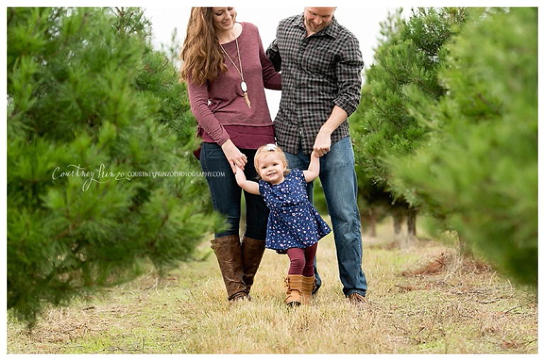 austin-family-photographer-christmas-photos-fall-baby