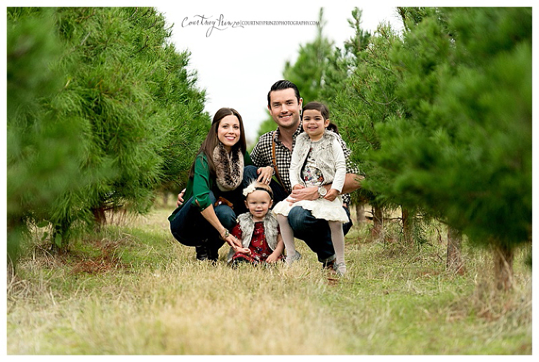 austin-family-photographer-kids-baby-christmas-tree