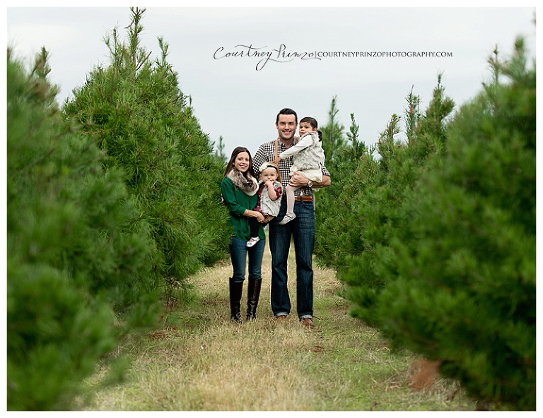 austin-family-photographer-kids-baby-christmas-tree
