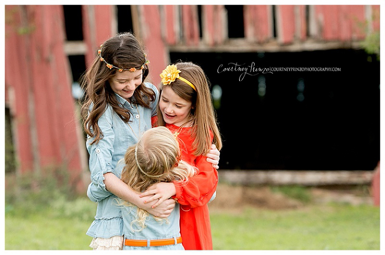 round-rock-family-photographer-rustic-kids-baby-seniors