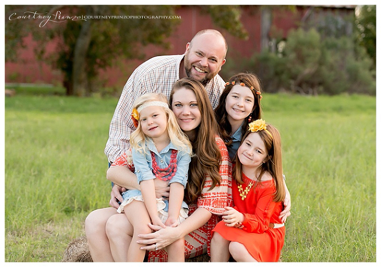 round-rock-family-photographer-rustic-kids-baby-seniors