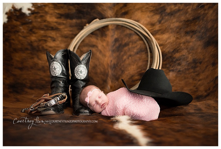 austin newborn lifestyle photographer